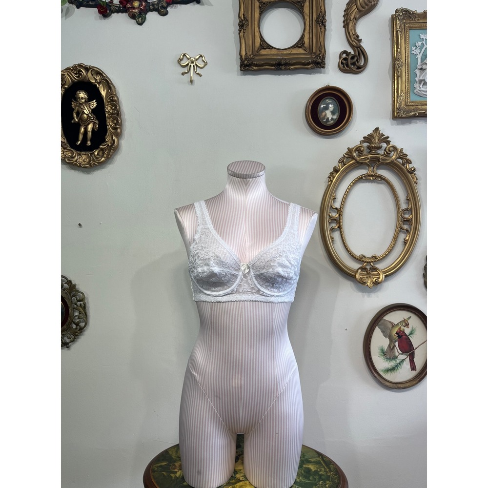 Claudio Nucci White Lace Floral Bra Adjustable Strap Size 32B